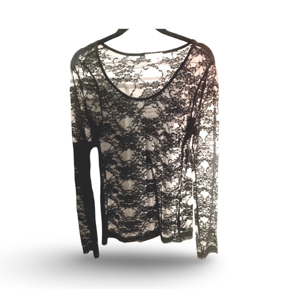 Black lace long sleeve top by Zenana Outfitters size L - Picture 2 of 4